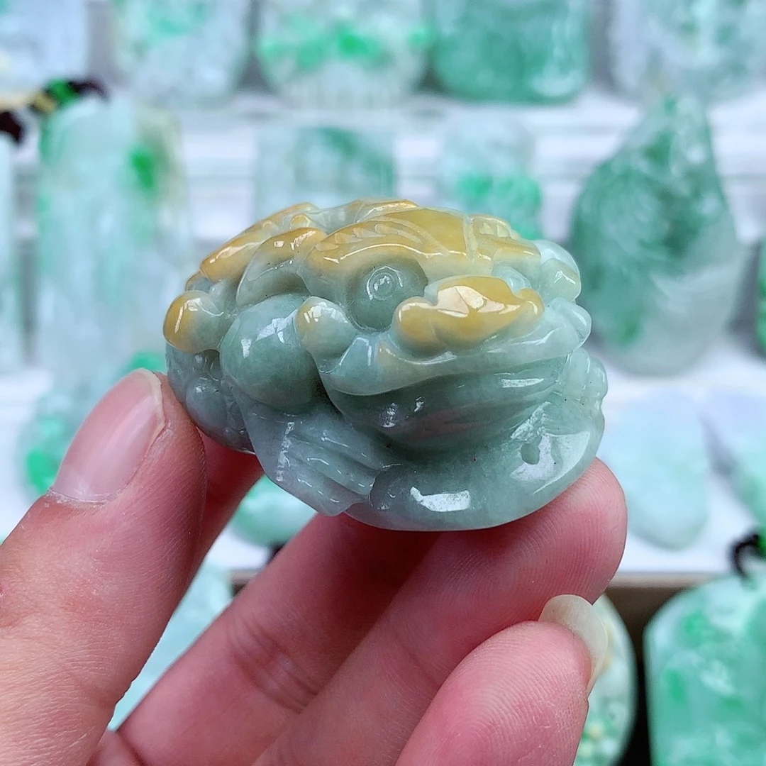 翡翠未镶嵌颈饰翡翠吊坠