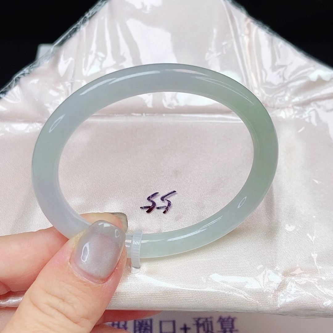 翡翠手镯未镶嵌晴水冰贵妃