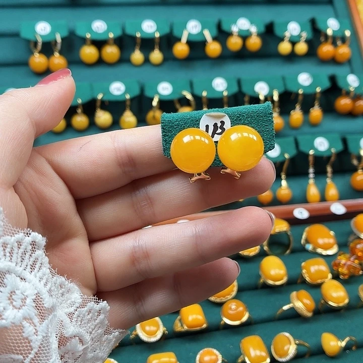 琥珀银S925镶嵌耳饰