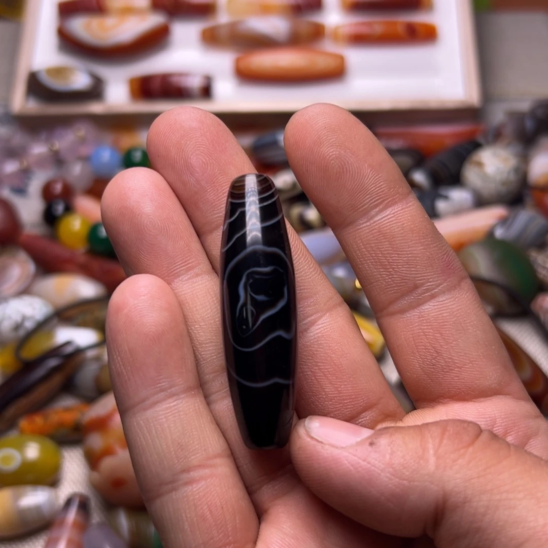 玛瑙/玉髓颈饰合金