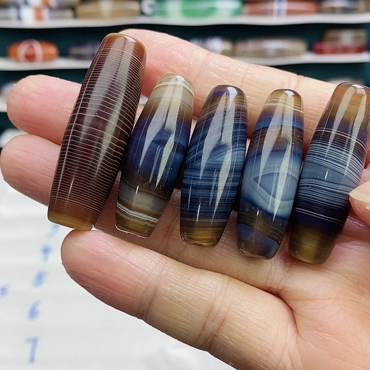 小***闹玛瑙/玉髓未镶嵌颈饰