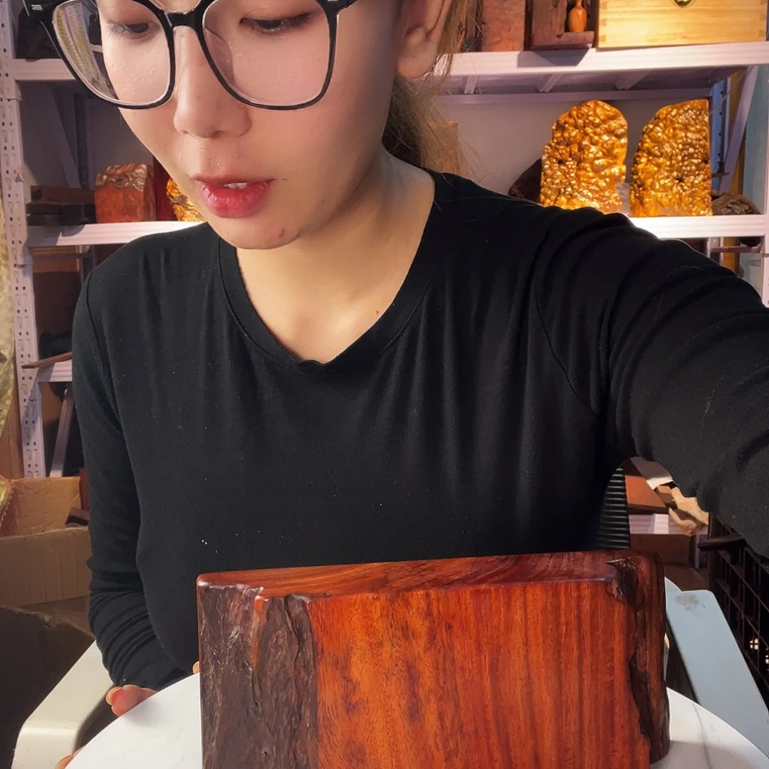 紫檀木类端景台徐****冲