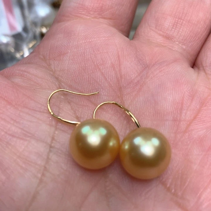 18K金镶嵌耳饰海水珍珠