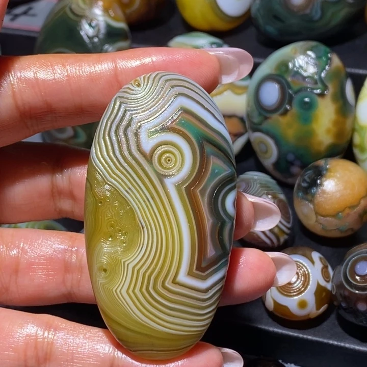 玛瑙/玉髓未镶嵌珠宝奇石66