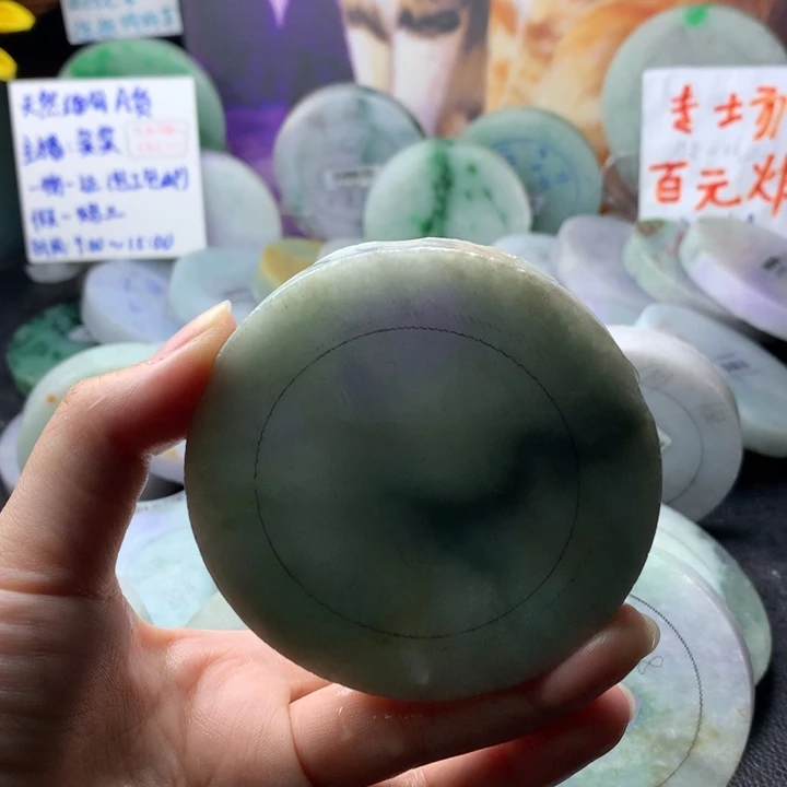 定制翡翠未镶嵌手镯