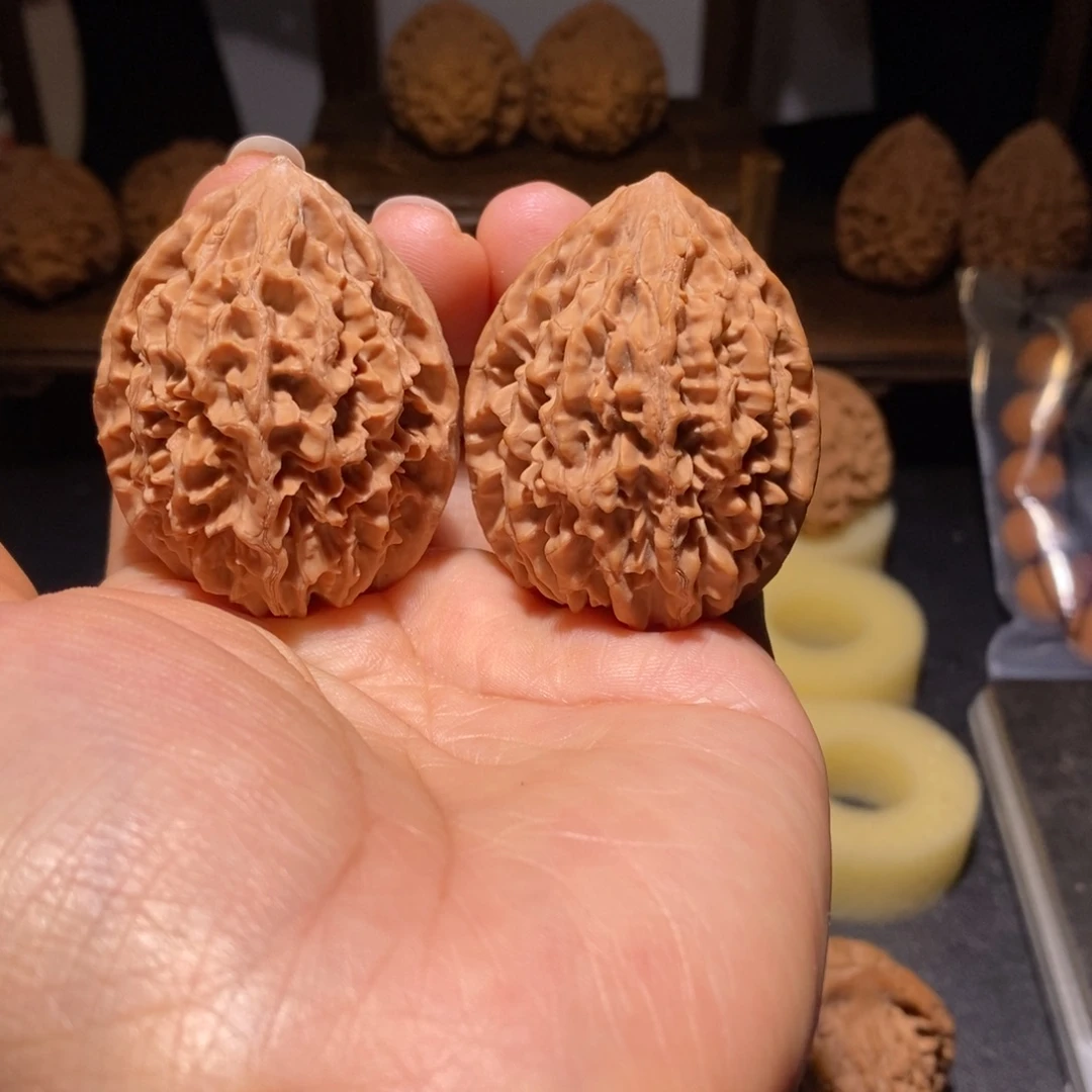 文玩核桃吊坠招财鼠39+