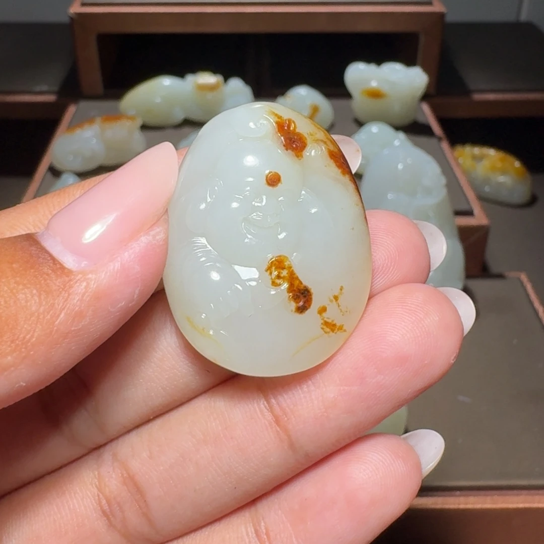 白****和田玉未镶嵌颈饰