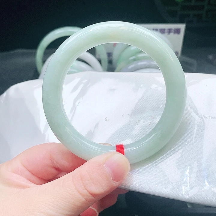 翡翠未镶嵌手镯0236