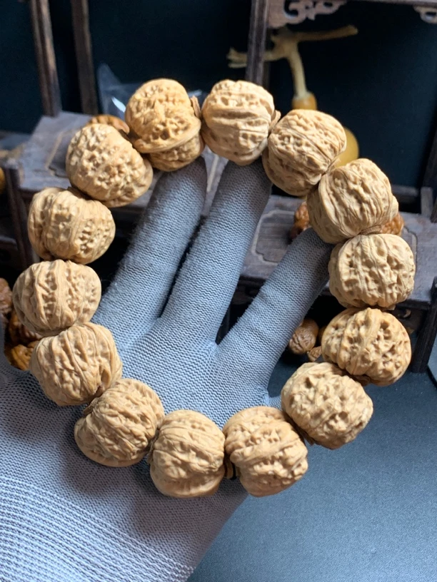 门头沟元宝手持陈氏元宝文玩核桃精品尺寸31-24