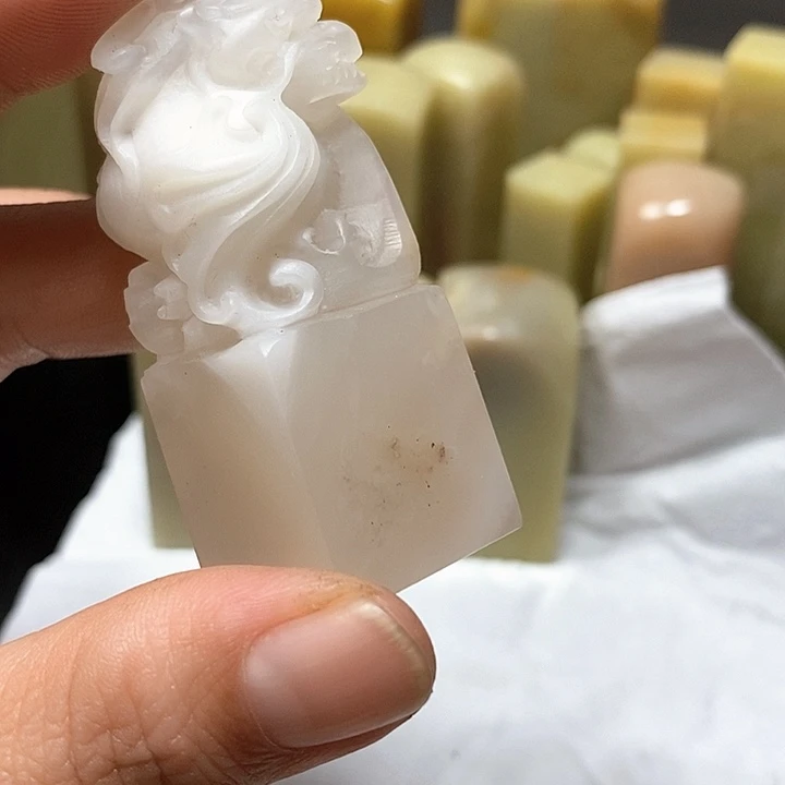 青田石印石老挝石