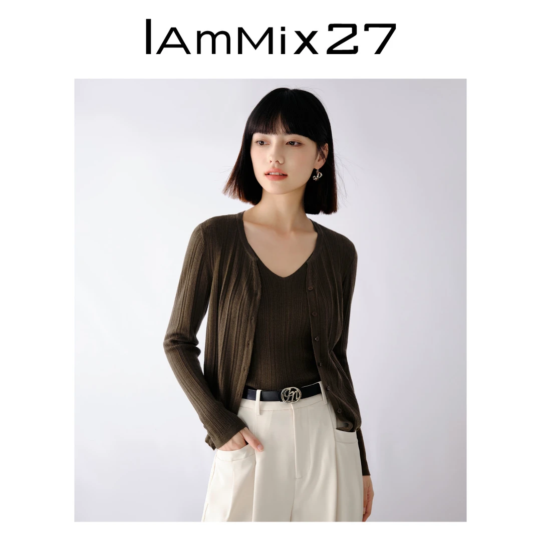 Iammix27法式假两件针织衫女全绵羊毛V领套头针织上衣女M4A5087