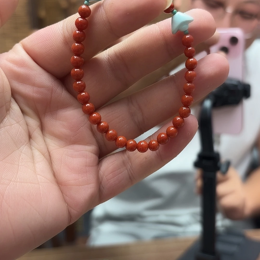 未镶嵌设计款南红玛瑙发一件