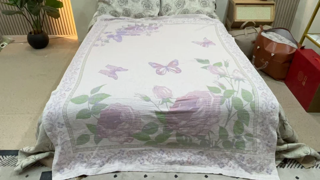 蝶影花语    1.5*2.0M高端轻奢罗布麻亲肤盖毯
