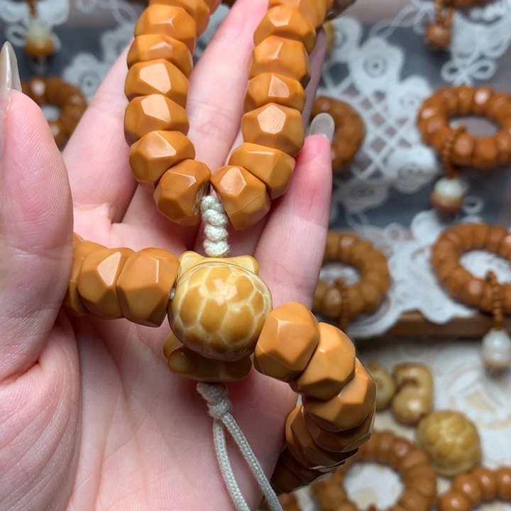 吊坠猴头核桃奶酪大肠手持小富甲一方