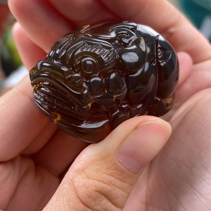 未镶嵌琥珀珠宝奇石