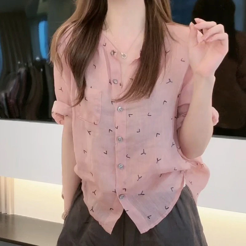 韩版大码设计感干鸟图案中袖衬衫女夏季新款时尚洋气减龄上衣