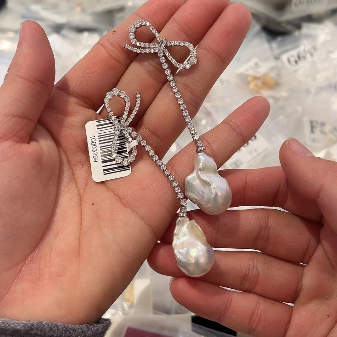 淡水珍珠耳饰合金