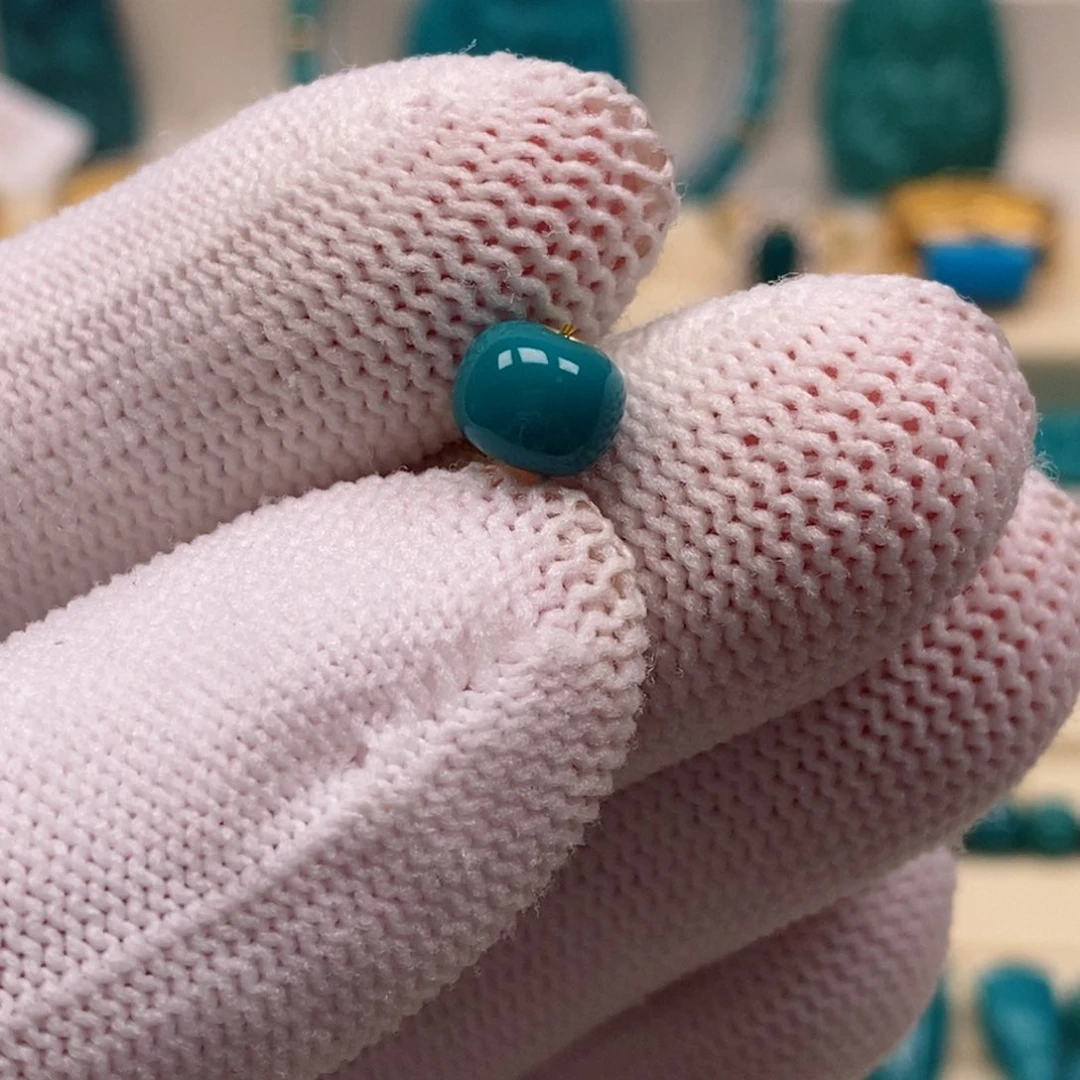 未镶嵌绿松石珠宝奇石上****AA840