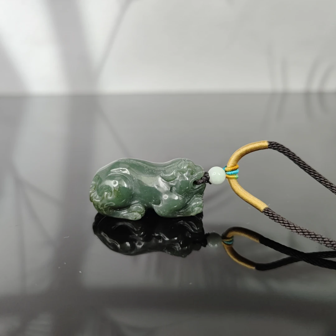 P和田玉貔貅吊坠0612