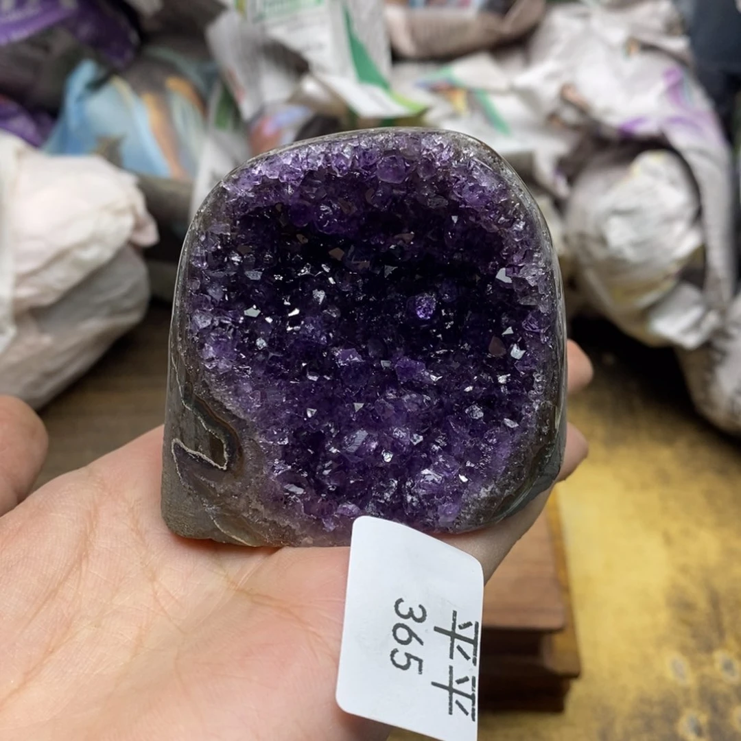 紫晶乌拉圭未镶嵌