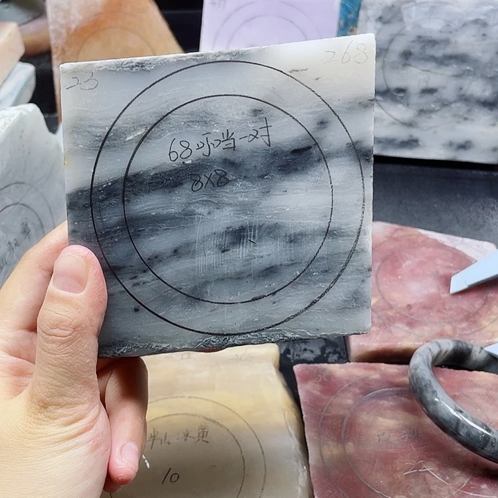 未镶嵌手镯石英质玉定制