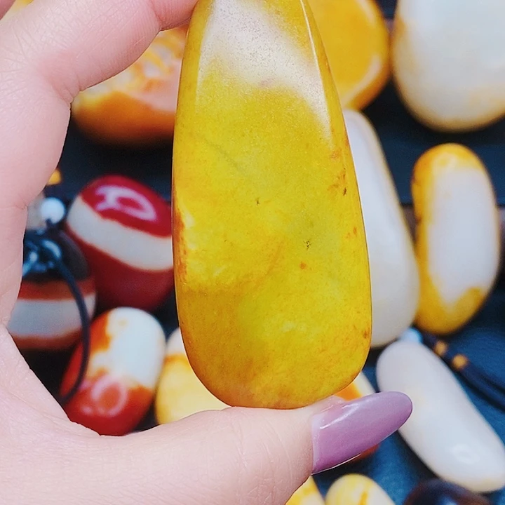 未镶嵌和田玉挂件