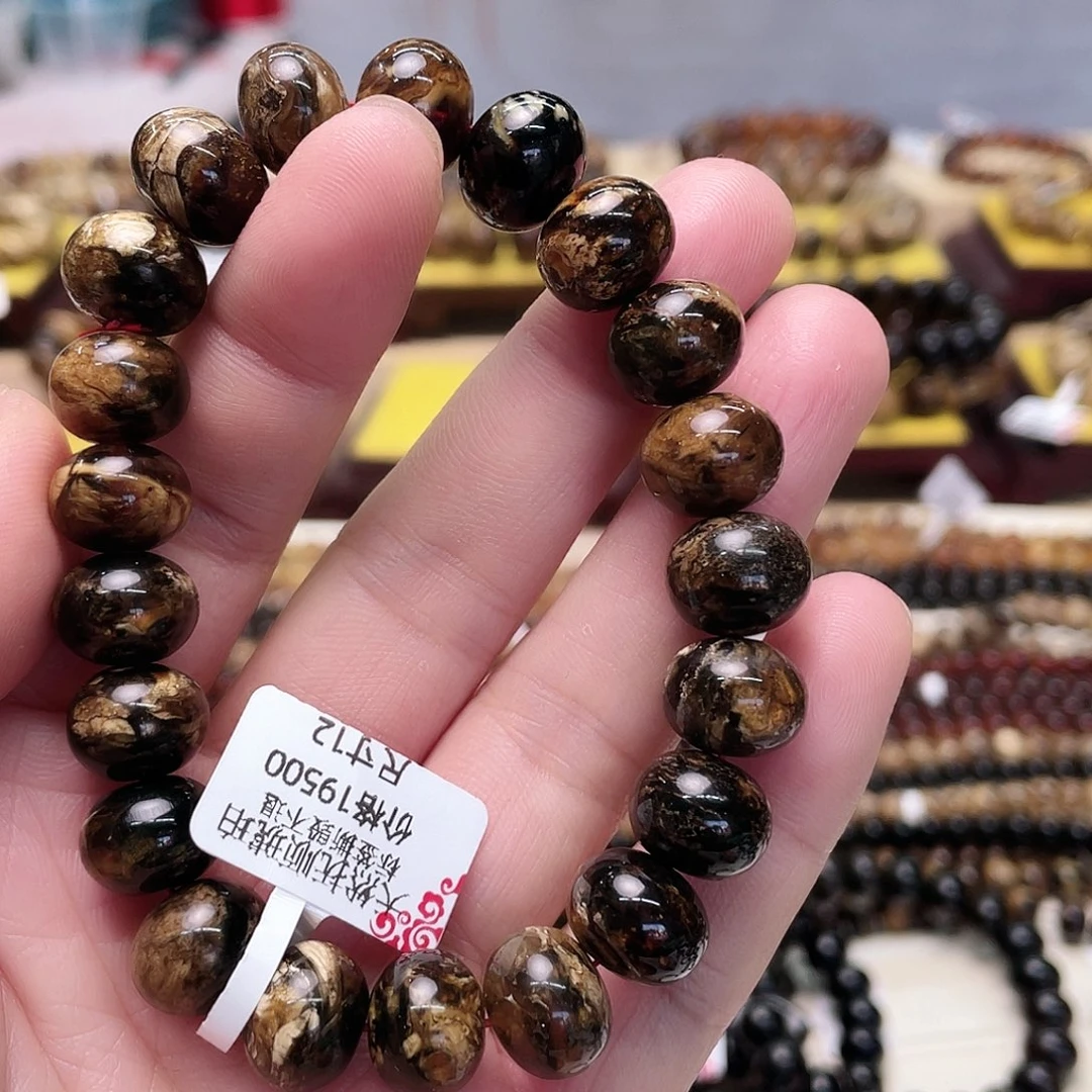 琥珀裸石未镶嵌十二70048