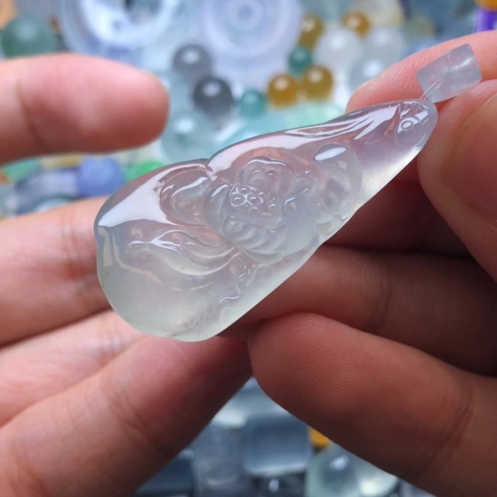 未镶嵌定制翡翠海**觉挂件