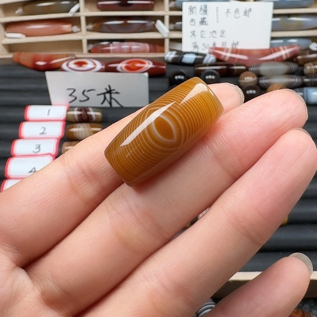 琪***缘玛瑙/玉髓未镶嵌颈饰