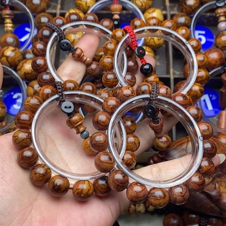 嵩***虎黄花梨/降香黄檀其他1.2鬼眼精品4串