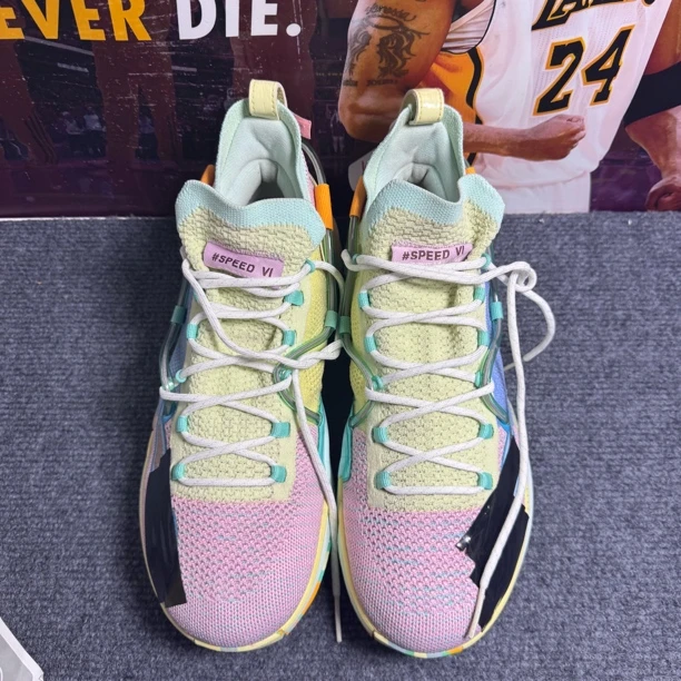 43.5码 篮球鞋 闪击6