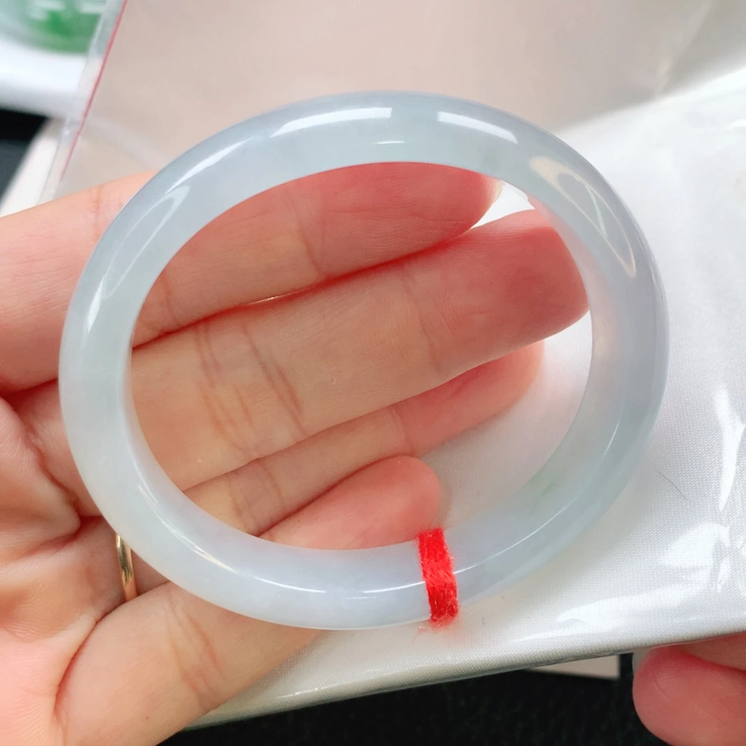 未镶嵌手镯（圆镯）翡翠54贵妃