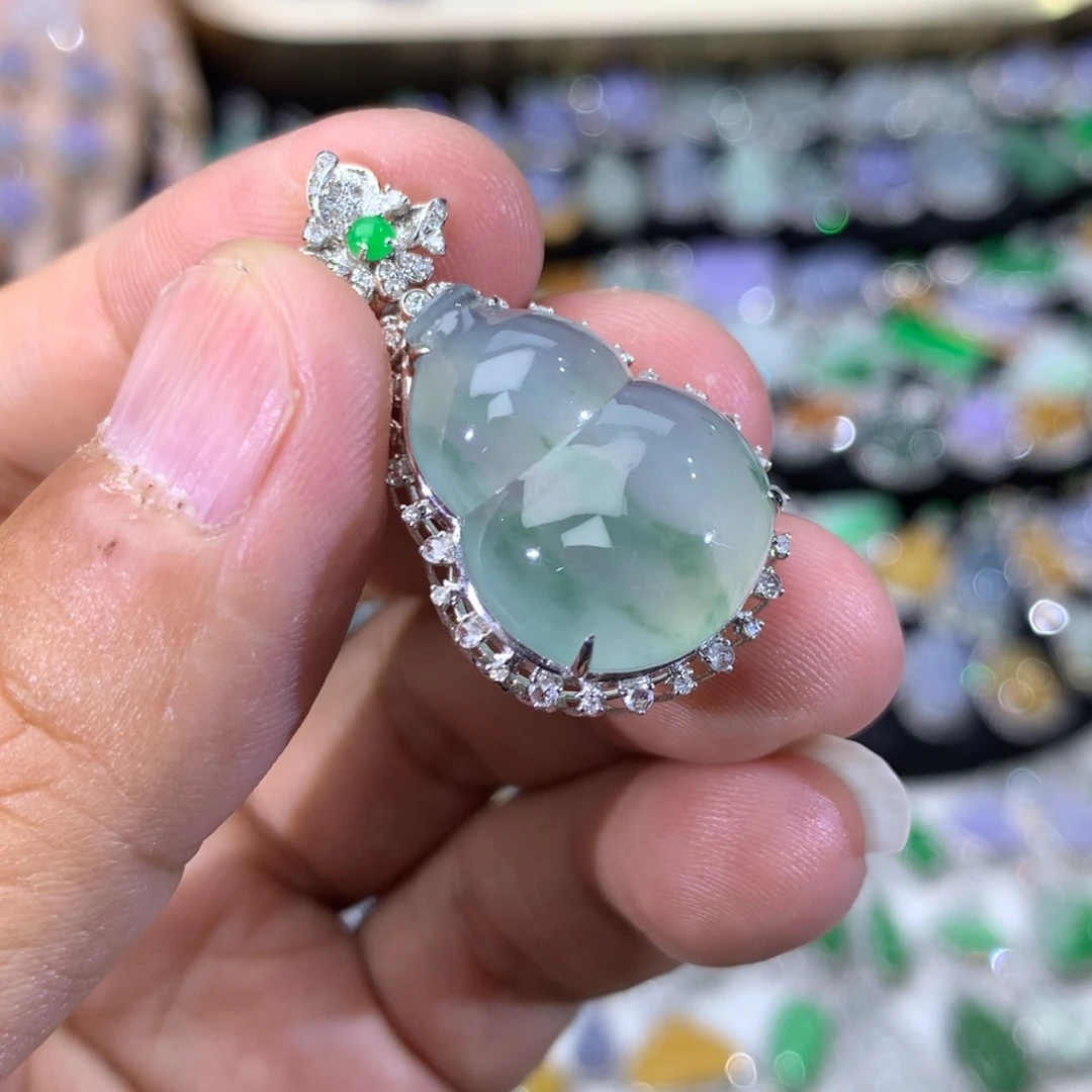 翡翠18K金镶嵌吊坠(不含链)