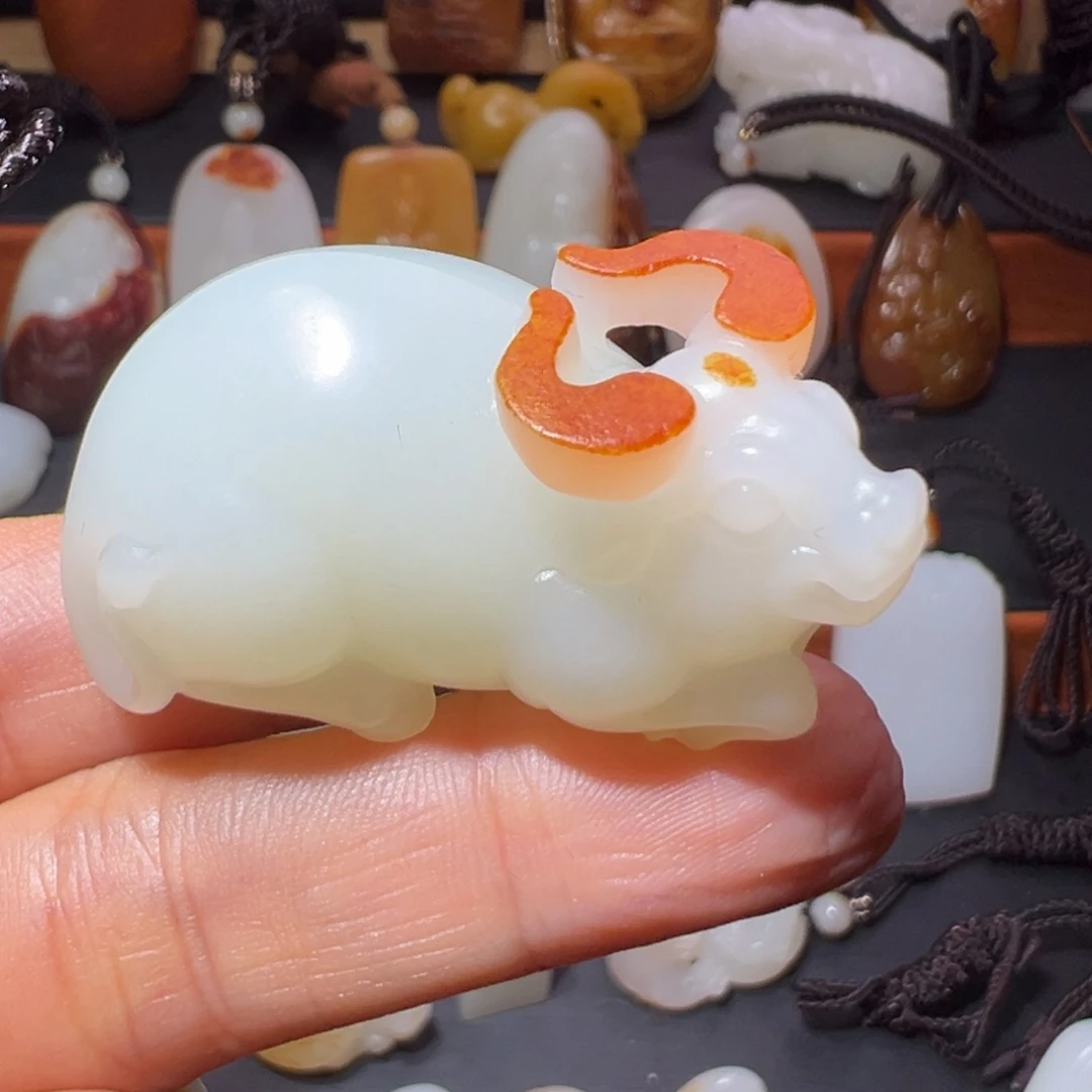 爱***赢和田玉未镶嵌颈饰