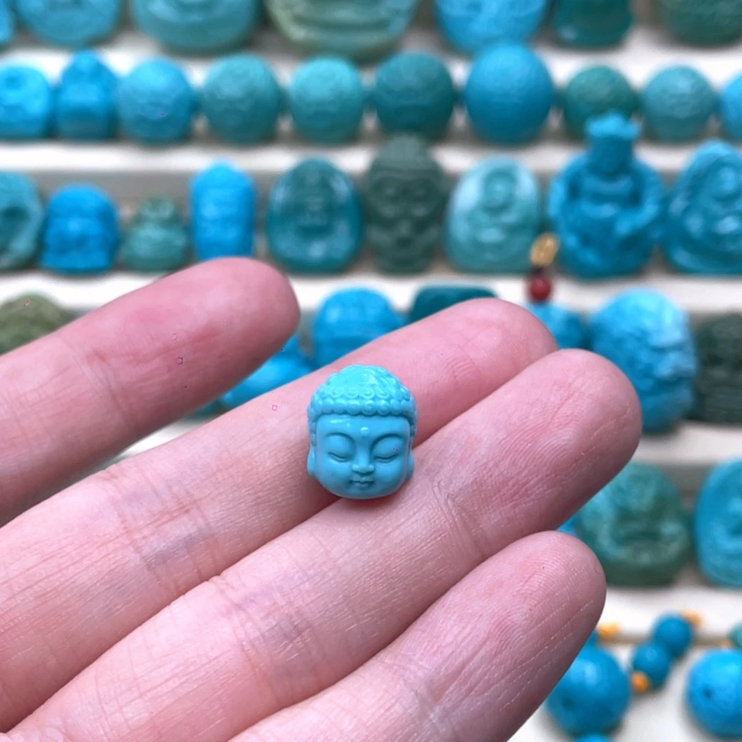 绿松石未镶嵌颈饰