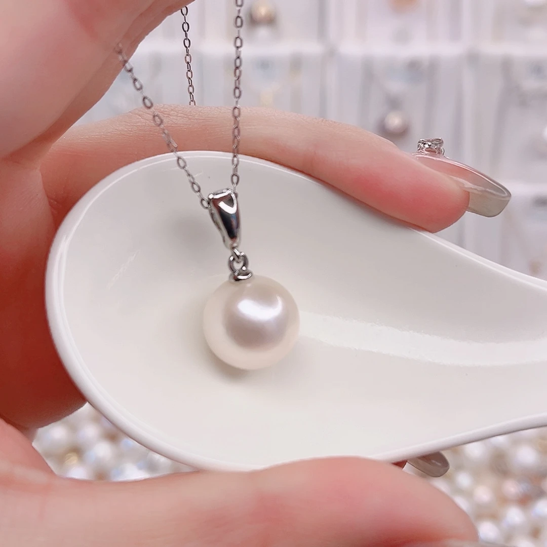 淡水珍珠吊坠(赠链)未镶嵌