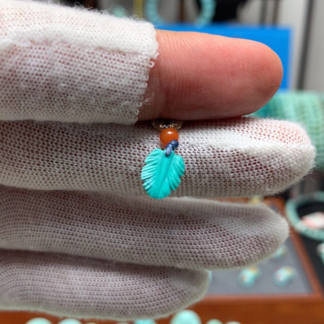 绿松石未镶嵌挂件