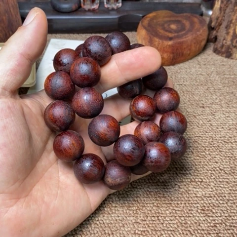 藤类A15降真香2.0圆珠红油红降发其一