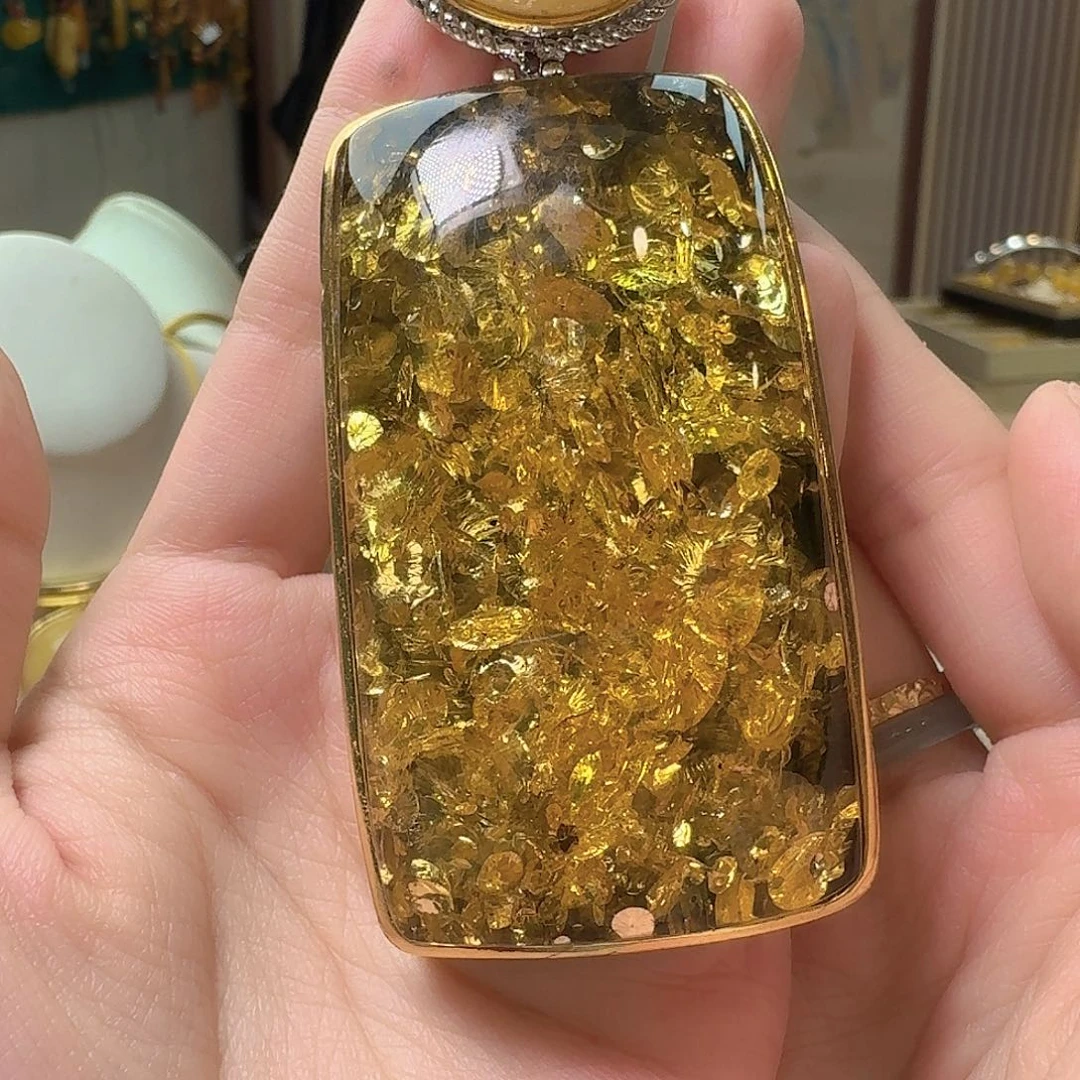 琥珀未镶嵌颈饰吊坠