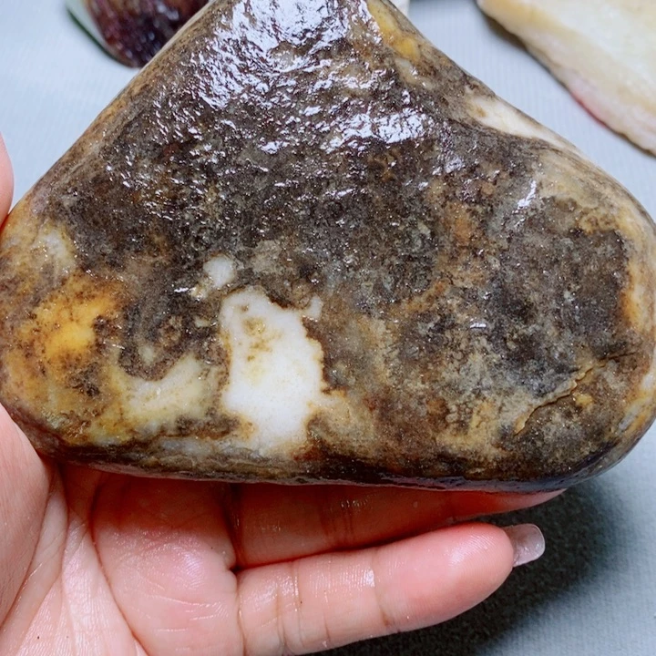 和田玉未镶嵌珠宝奇石