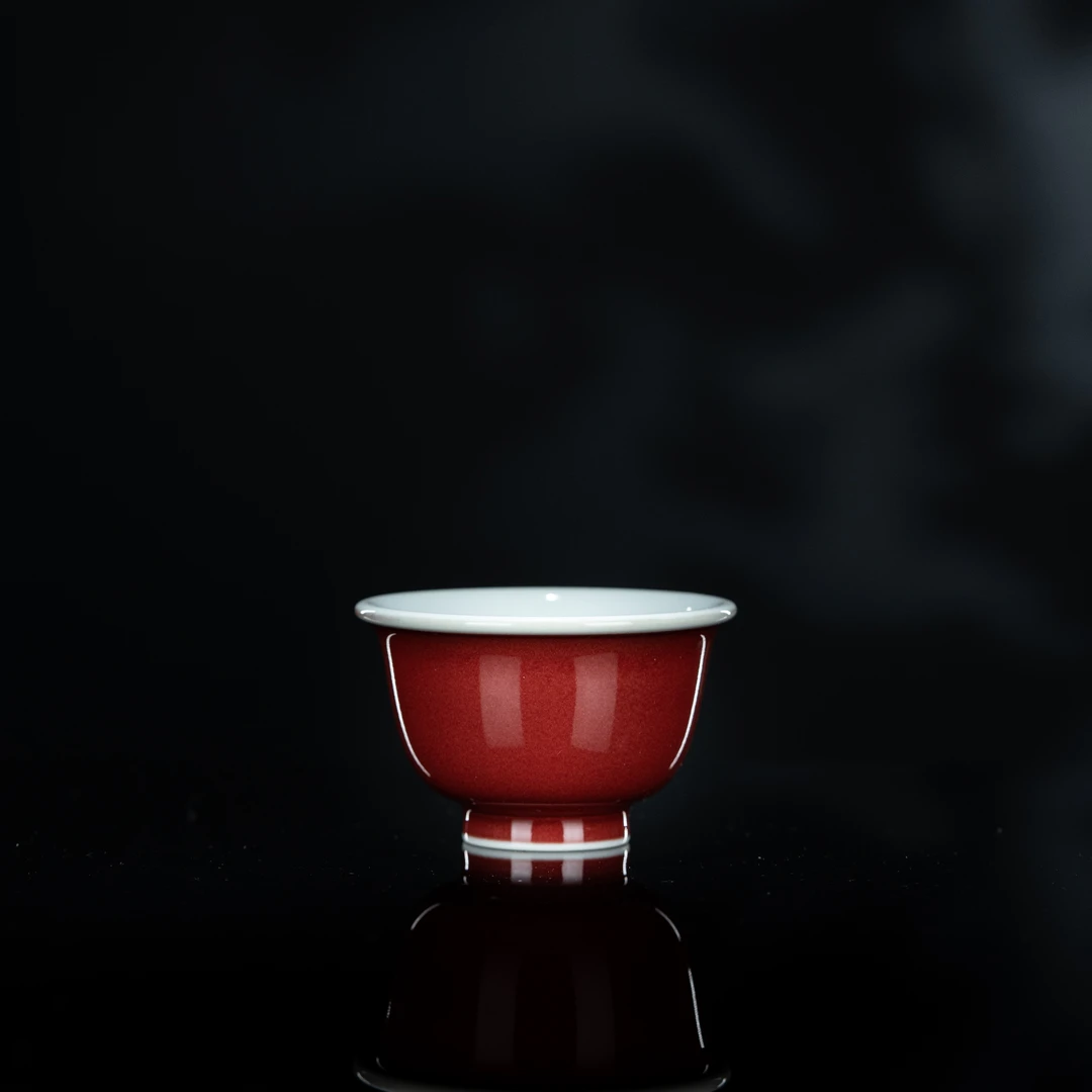 屹朴 外祭红内白压手杯 90cc 景德镇瓷器