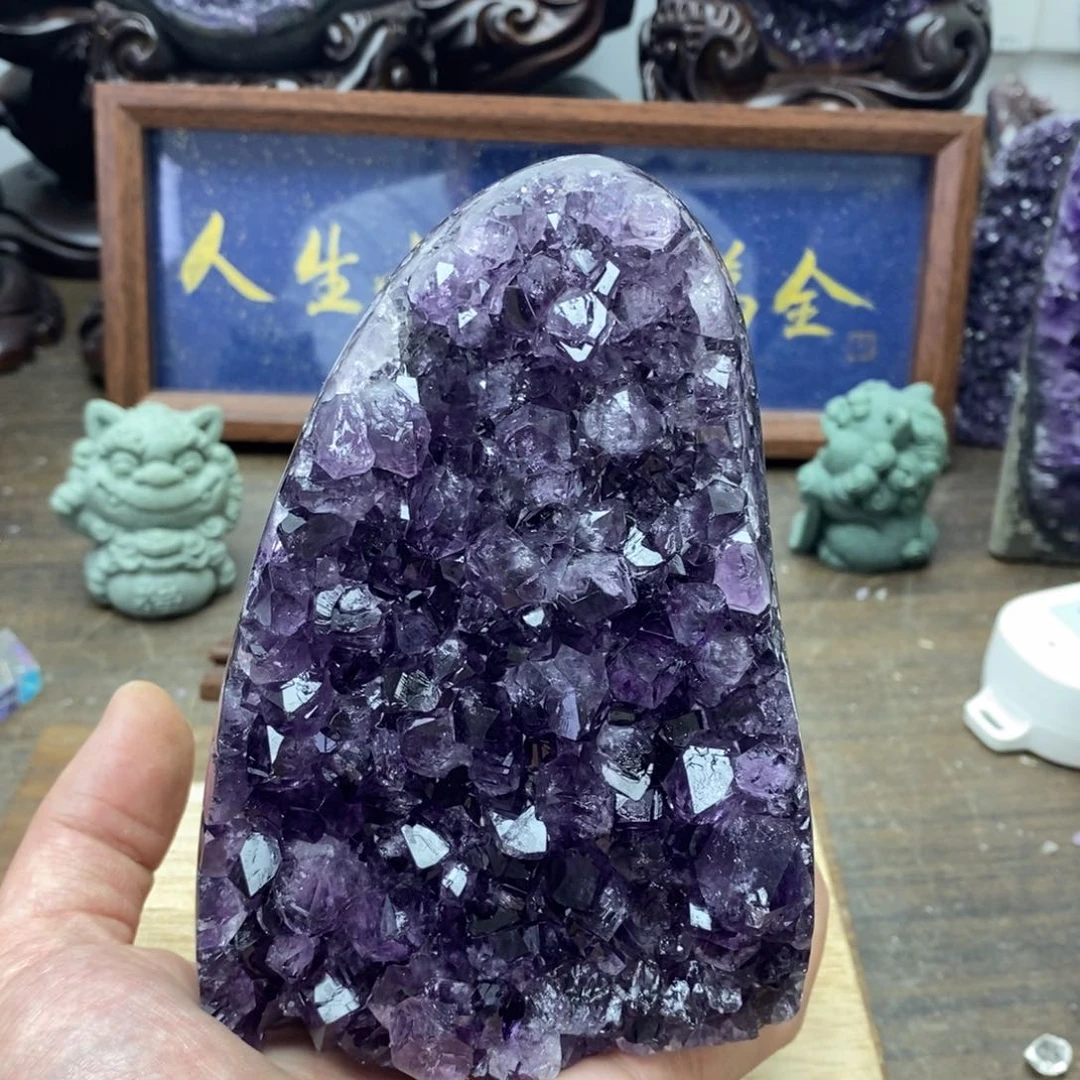 未镶嵌水晶大型摆件（非配饰）