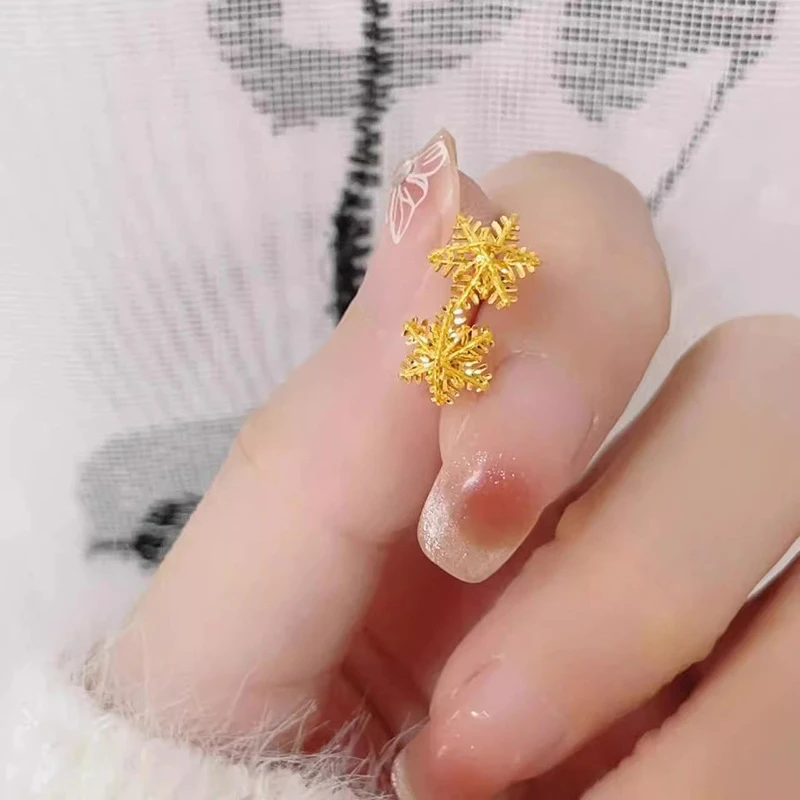铜合金耳饰 金色雪花耳钉女简约小众耳环时尚气质耳饰送女友礼