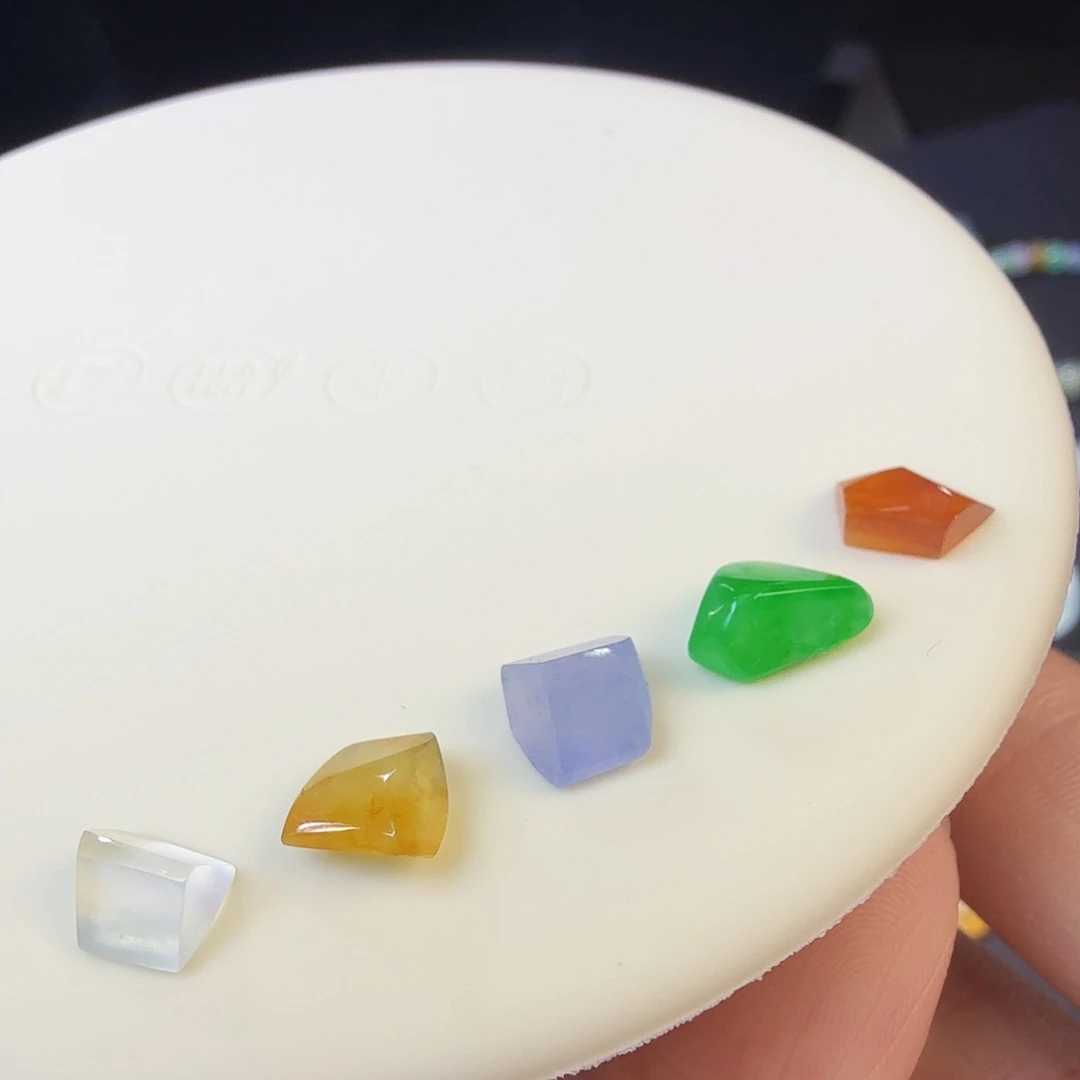 翡翠裸石随行裸石