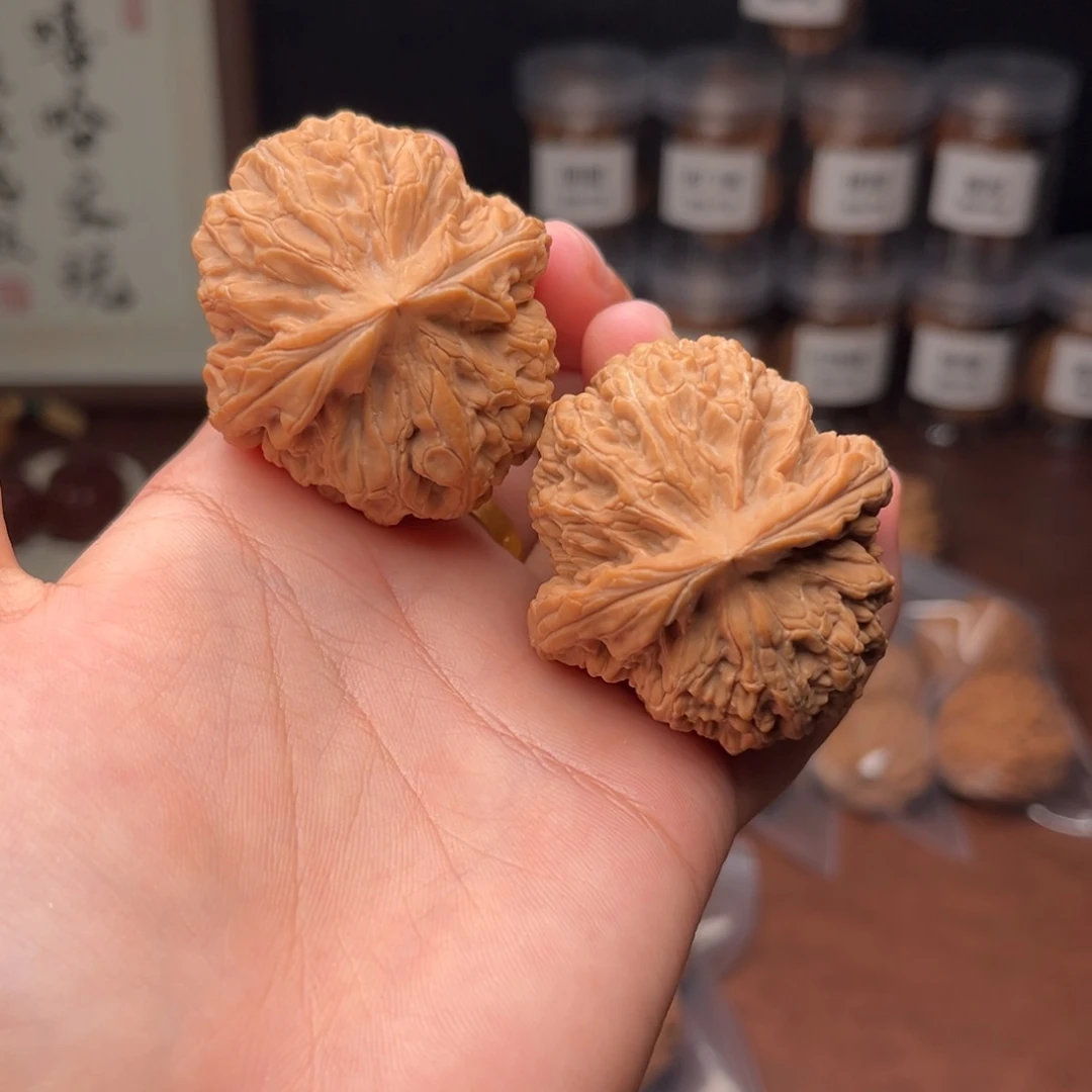 吊坠文玩核桃冬红锦鲤45全品