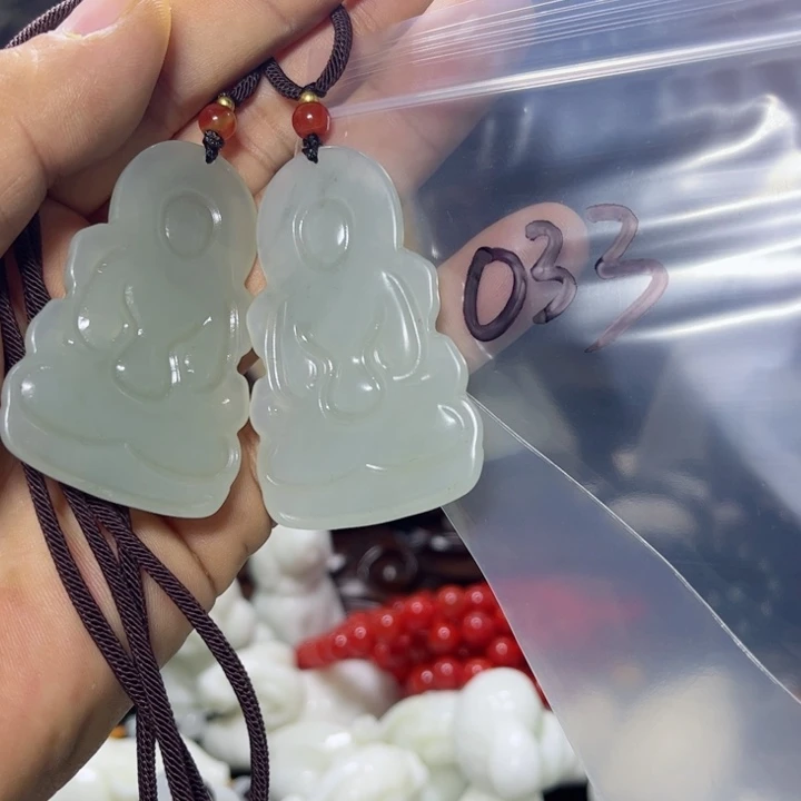 蛇纹石玉项链未镶嵌王***生