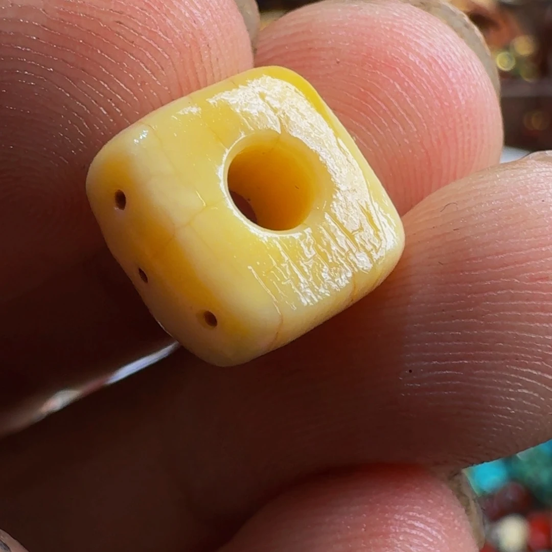 琉璃颈饰藏传琉璃小元素