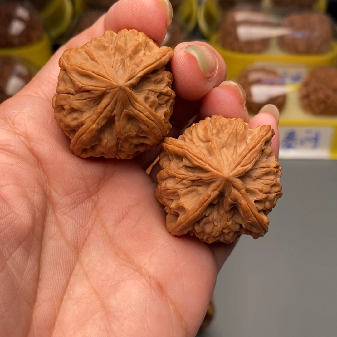 木质类文玩核桃玉玺四棱