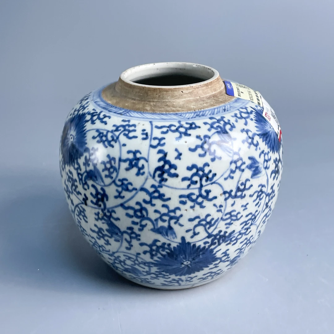 M25LC001958 - 清乾隆 青花缠枝莲纹罐1