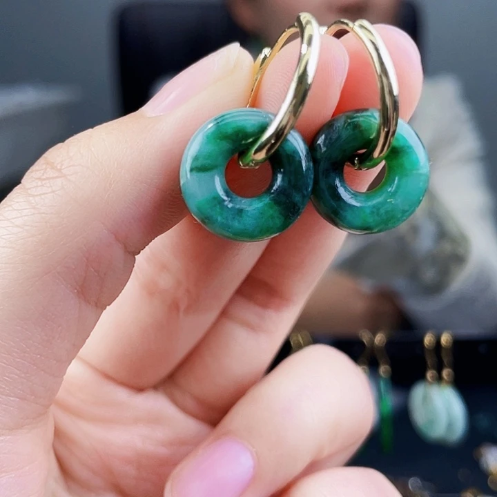 翡翠耳饰未镶嵌饰品